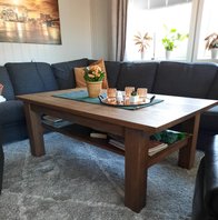 Torill sofabord i eik, stuebord med avishylle